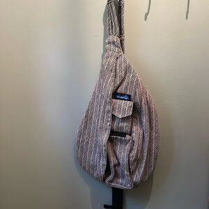 KAVU sling bag
